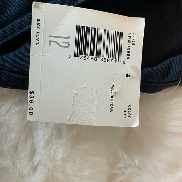 NEW WITH TAG LIZ CLAIBORNE NAVY SHORT SIZE 12 - Picture 3 of 6